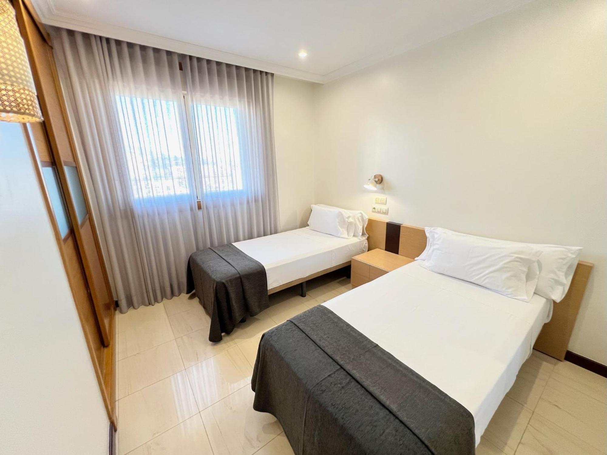 Apartamentos Mediterraneo Real Фуэнхирола Экстерьер фото