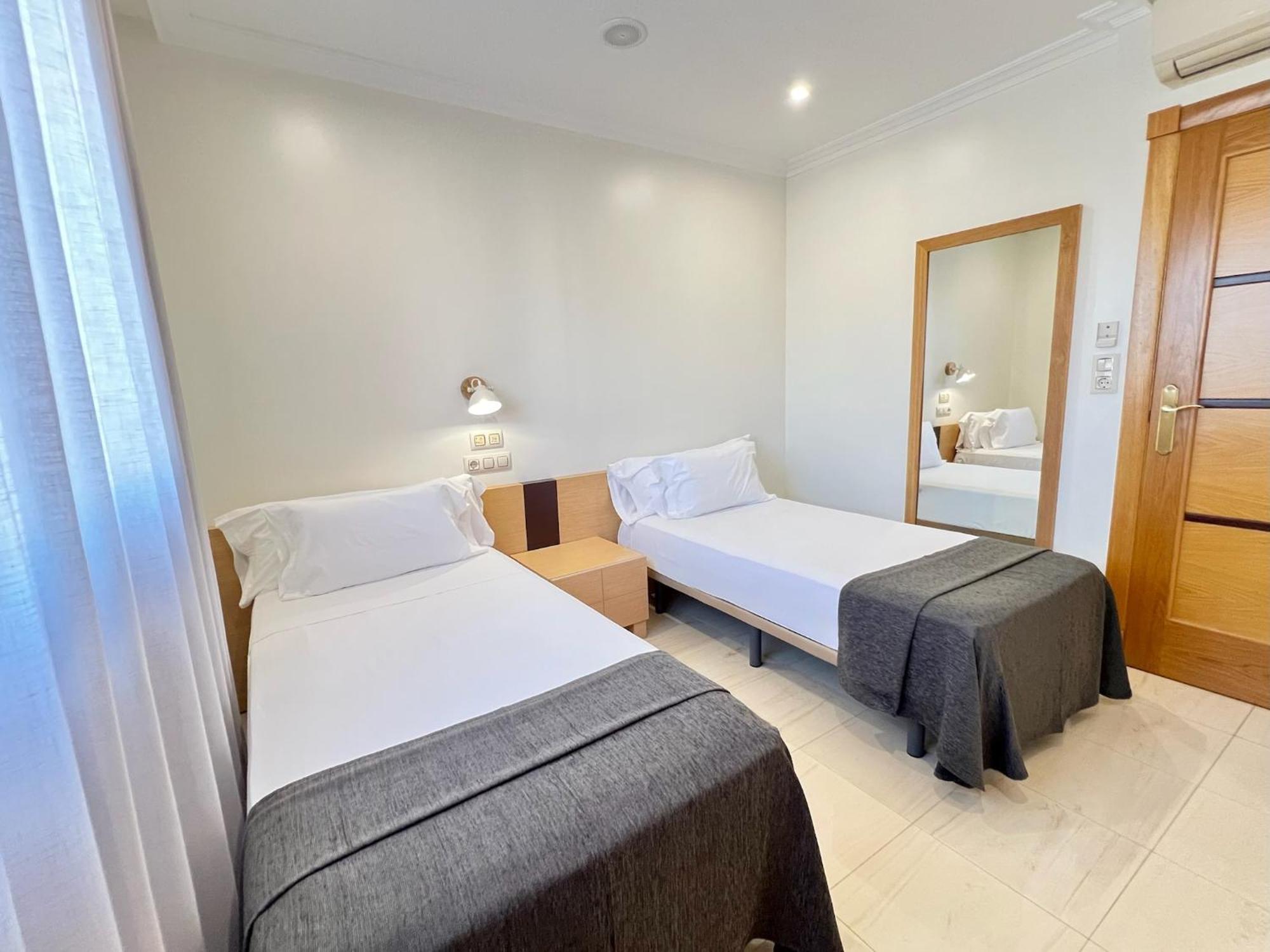 Apartamentos Mediterraneo Real Фуэнхирола Экстерьер фото